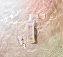 「KINUJO Silkkeeping HairMist(キヌージョシルクキーピングヘアミスト)」好評販売中です。